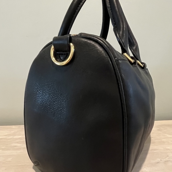 Beautiful UGG Pebbled Black Leather Satchel With Goldtone Hardware  NWOT - Picture 7 of 15